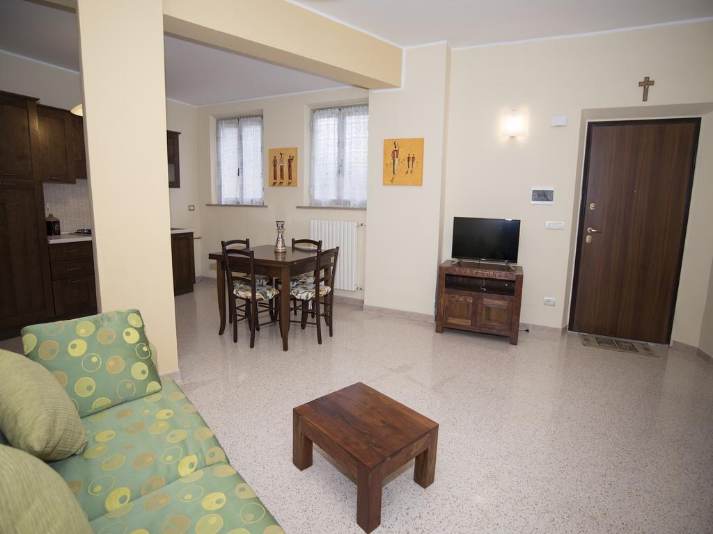 Apartamento La Casa Di Tina Colonnella Habitación foto