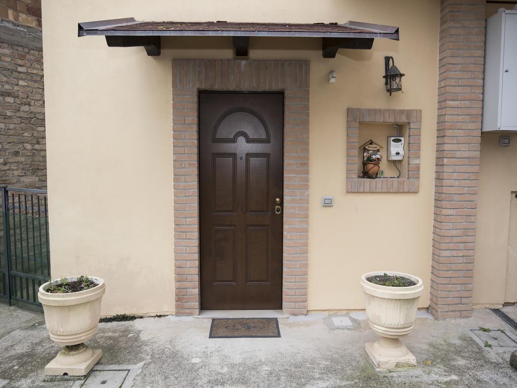 Apartamento La Casa Di Tina Colonnella Habitación foto