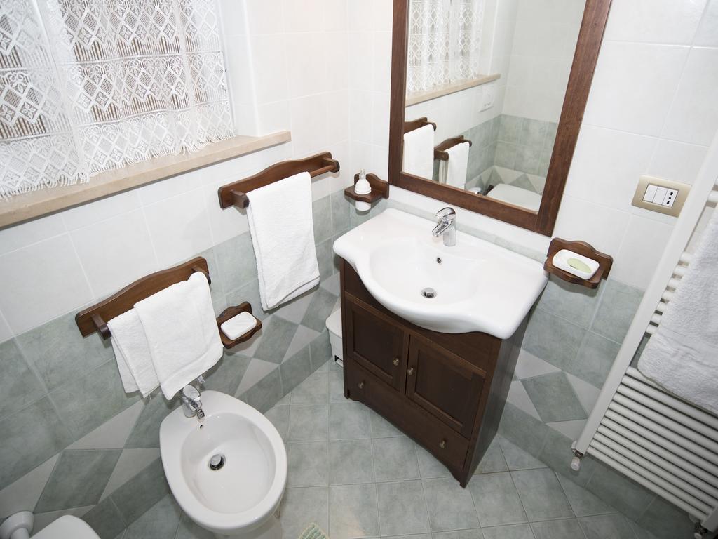 Apartamento La Casa Di Tina Colonnella Habitación foto